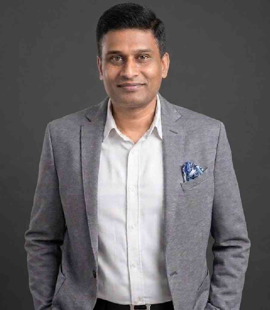 Shri Rakesh Kr. Maheshwari